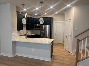 44575 Strabane Ter in Ashburn, VA - Building Photo - Building Photo