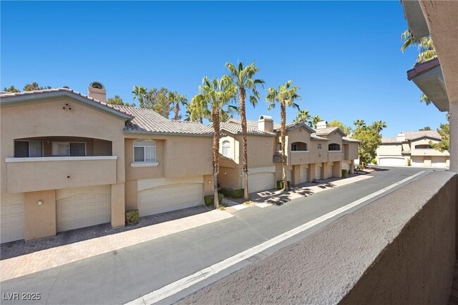property at 1704 Hills of Red Dr