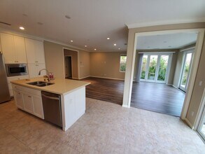 63 Waterleaf in Irvine, CA - Building Photo - Building Photo