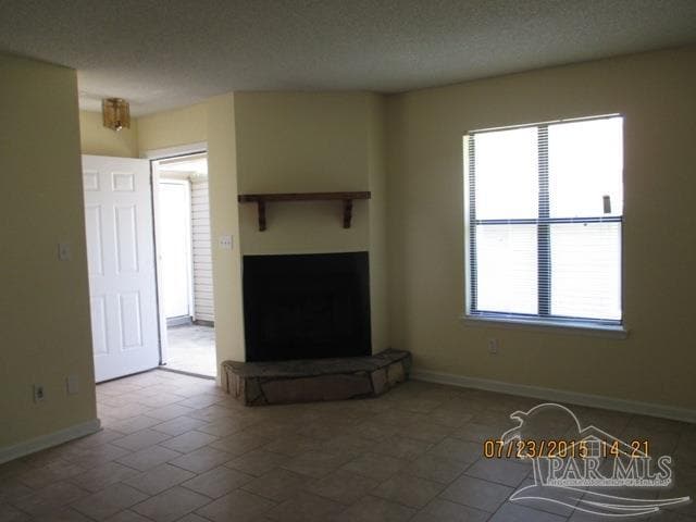6326 W Fairfield Dr in Pensacola, FL - Building Photo - Building Photo
