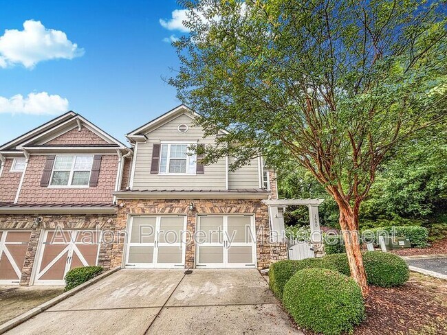 property at 1600 Watercress Ct SE
