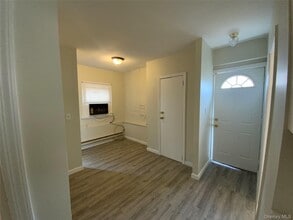 76 Garden City Ave in Wyandanch, NY - Building Photo - Building Photo