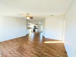 299 Cayenne St in Interlachen, FL - Building Photo - Building Photo