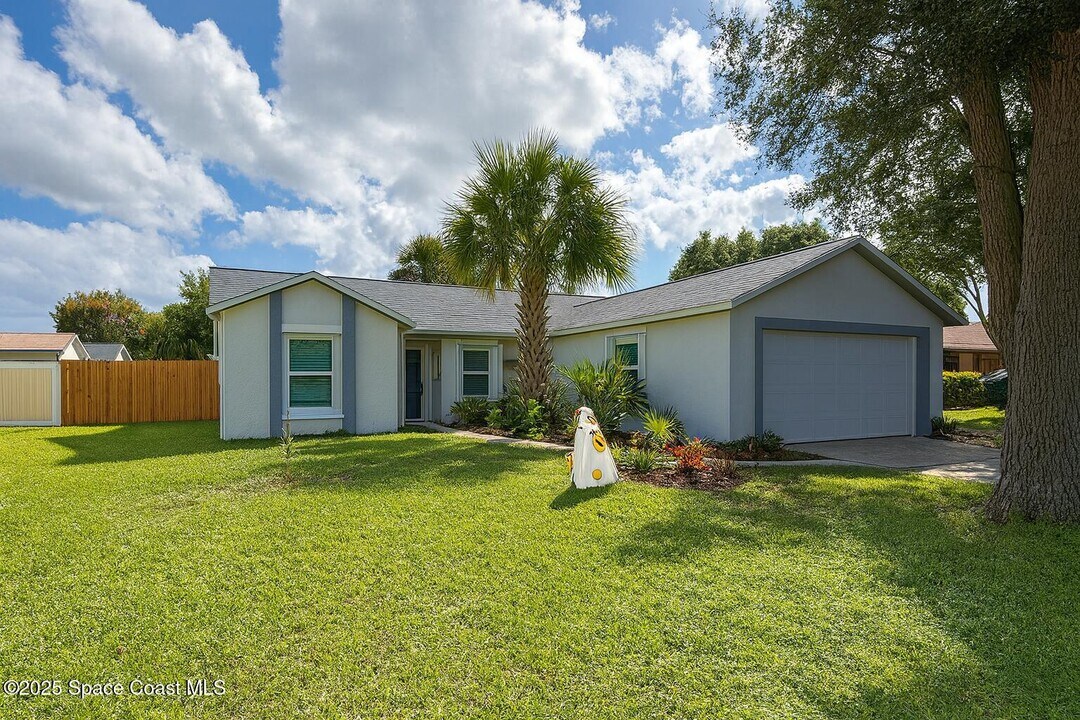 2236 Archer Ct in Cocoa, FL - Building Photo
