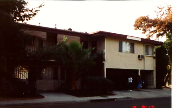 22862 15th St in Santa Clarita, CA - Foto de edificio