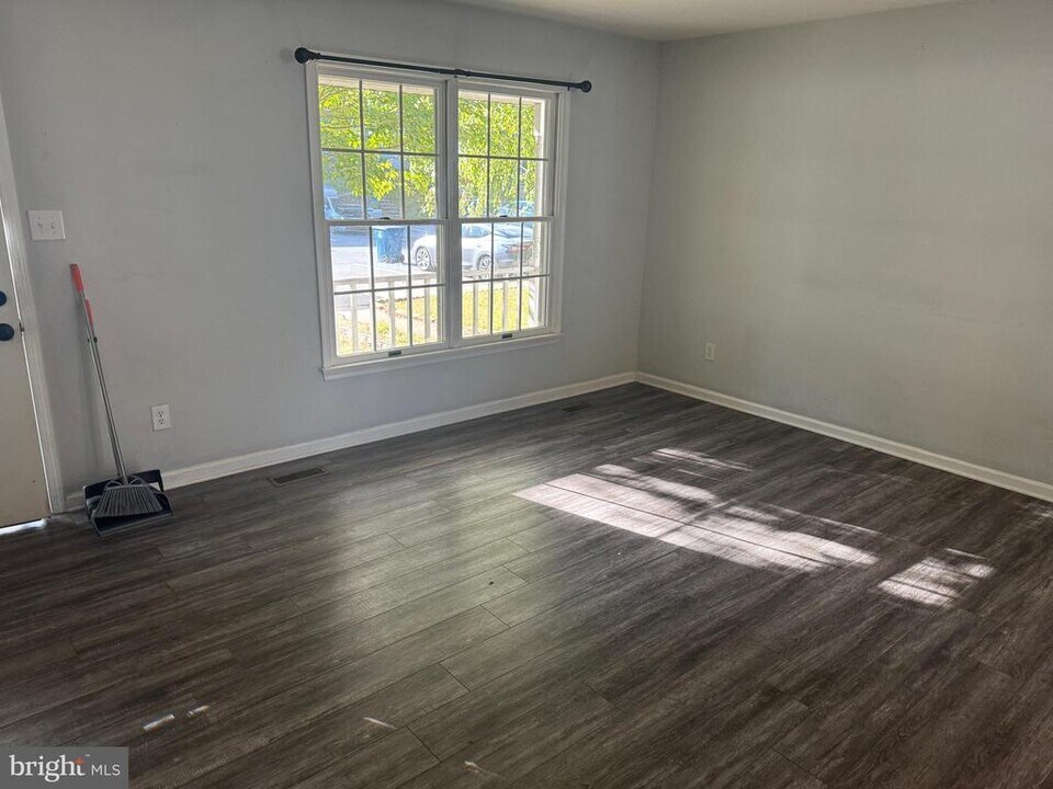 100 Cypress Dr in North East, MD - Building Photo