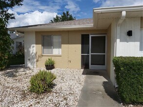 3817 SE 11th Ave in Cape Coral, FL - Building Photo - Building Photo