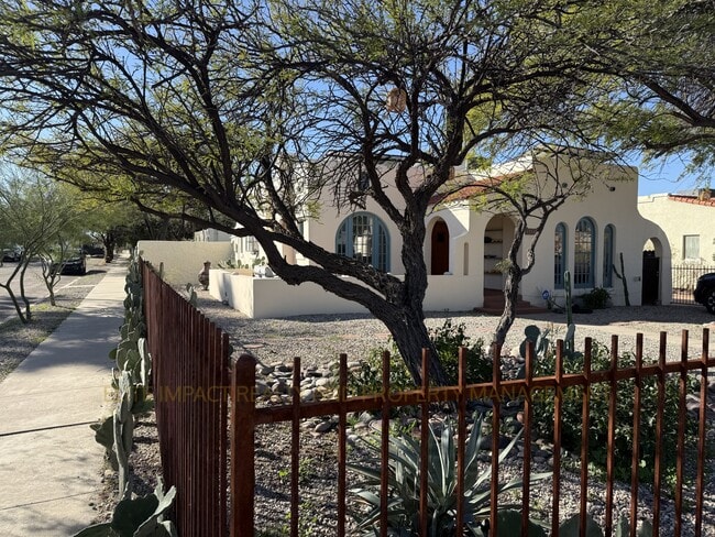 2548 E 3rd St in Tucson, AZ - Building Photo - Building Photo
