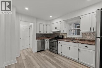 15 McCormick St in Welland, ON - Building Photo - Building Photo