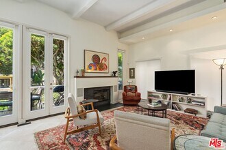 20 Ketch St in Marina Del Rey, CA - Building Photo - Building Photo