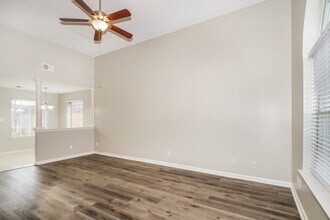 1012 Spanish Trail Ln in Cordova, TN - Building Photo - Building Photo