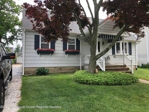 419 Jersey Ave in Spring Lake, NJ - Building Photo - Building Photo