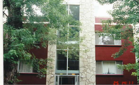 Blossom Apartments in Denver, CO - Building Photo - Building Photo