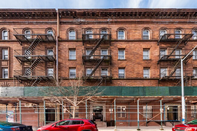 202 W 118th St in New York, NY - Building Photo - Building Photo