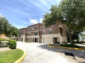 6129 Metrowest Blvd in Orlando, FL - Building Photo