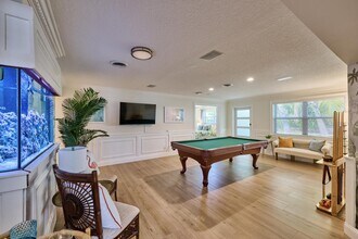 100 Neptune Dr in Hypoluxo, FL - Building Photo - Building Photo
