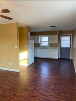 4 Wren Dr, Unit 6 Wren Drive in Lake Ozark, MO - Building Photo