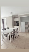 14421 SW 92nd Ter in Miami, FL - Building Photo - Building Photo