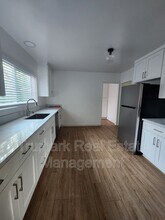 1835 Lake St in Glendale, CA - Building Photo - Building Photo