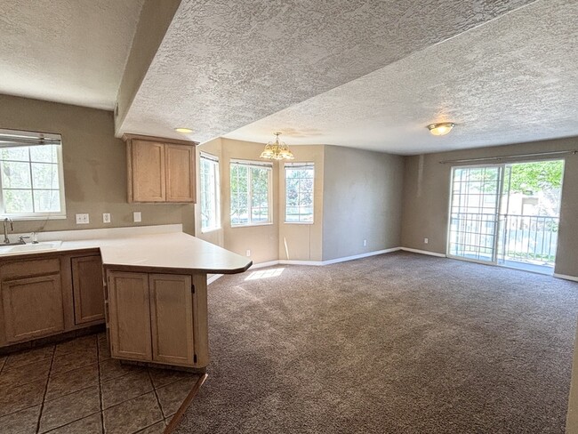 1311 S 200 E St in Orem, UT - Building Photo - Building Photo