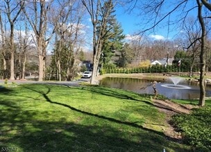 78 Long Hill Rd in Oakland, NJ - Building Photo - Building Photo