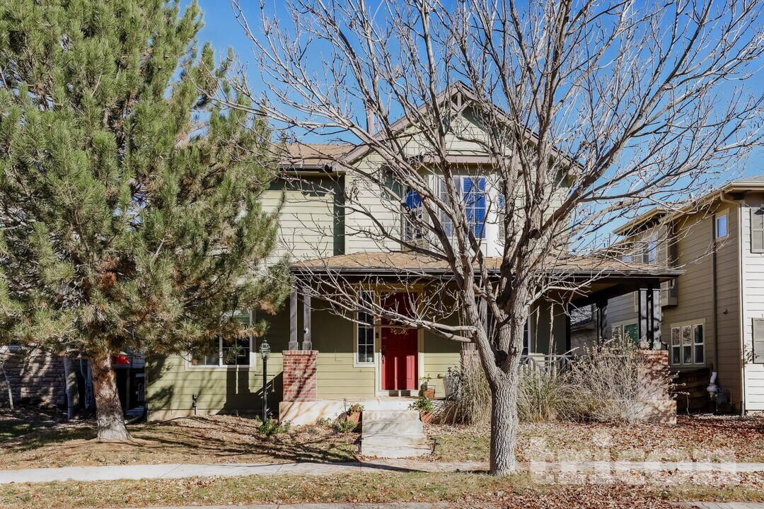 17061 E 107th Ave in Commerce City, CO - Foto de edificio