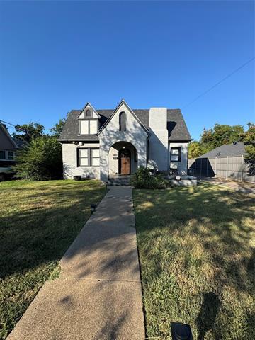 5110 Denton Dr in Dallas, TX - Building Photo - Building Photo