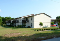 Edgewater Apartments in Edgewater, FL - Building Photo - Building Photo