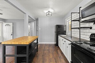 3914 Shelley Blvd in Dallas, TX - Building Photo - Building Photo