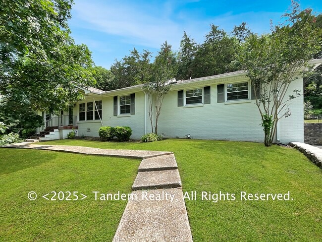 1950 Otter Creek Rd in Nashville, TN - Building Photo - Building Photo