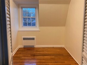 3256 Long Beach Rd in Oceanside, NY - Building Photo - Building Photo
