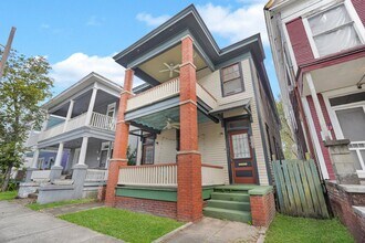 2234 Whitaker St in Savannah, GA - Building Photo - Building Photo