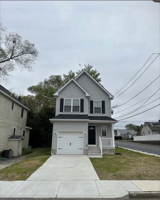 property at 300 Saunders Ave