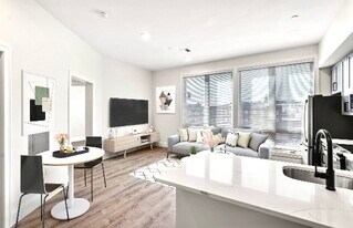 4 Mount Vernon St, Unit #505 in Lynn, MA - Building Photo
