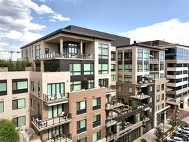 250 Columbine St in Denver, CO - Building Photo