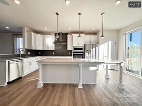 4100 Alexander Vw Dr in Charlotte, NC - Building Photo - Building Photo