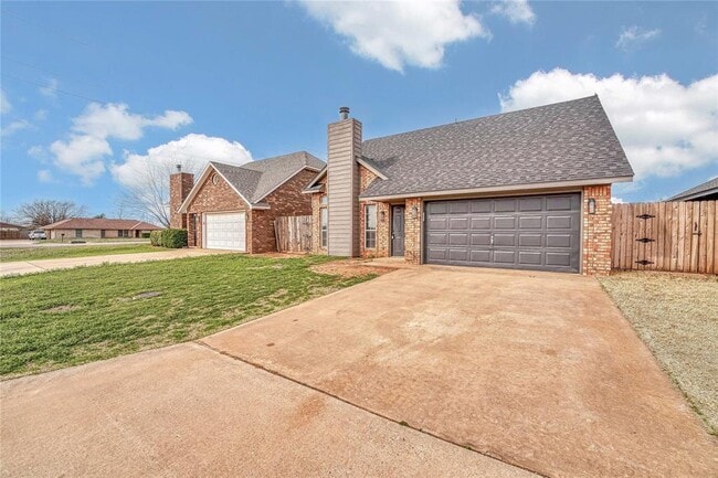 property at 2805 Shiloh Ln