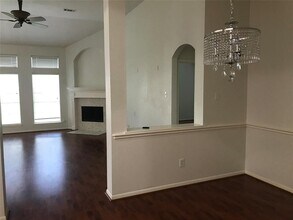 4715 Schiller Park Ln in Sugar Land, TX - Building Photo - Building Photo