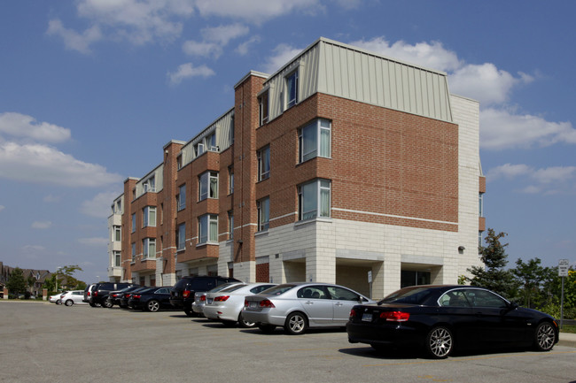 Blue Willow Terrace in Vaughan, ON - Building Photo - Building Photo