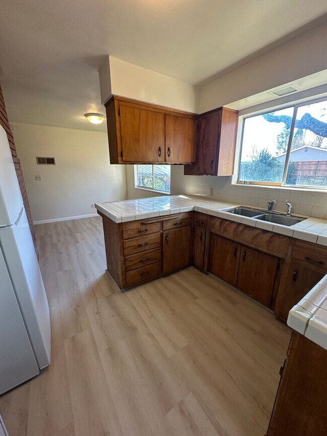 3428 Thomas Ave in Anderson, CA - Building Photo - Building Photo