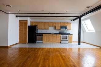 325 Myrtle Ave in Bridgeport, CT - Building Photo - Building Photo