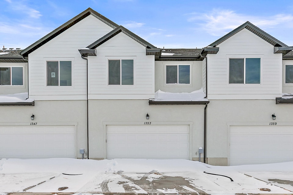 1353 N 3740 W in Eagle Mountain, UT - Building Photo