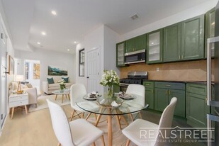 426 Chauncey St in Brooklyn, NY - Building Photo
