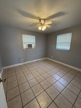 2901 Parker Ave in Ft. Myers, FL - Building Photo - Building Photo