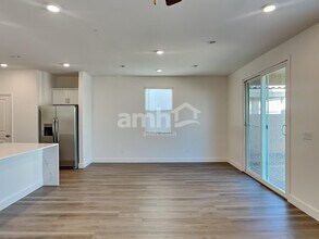 6428 Marthas Vineyard Ave in Las Vegas, NV - Building Photo - Building Photo