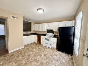 461 Allison St NW in Concord, NC - Building Photo - Building Photo