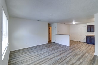 5345 Laurel Pl in Clearwater, FL - Building Photo - Building Photo