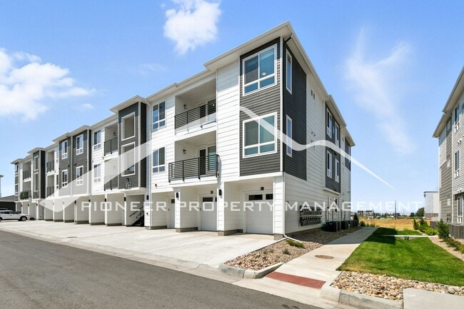 property at 6153 N Ceylon St