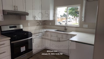 1117 W El Camino St in Santa Maria, CA - Building Photo
