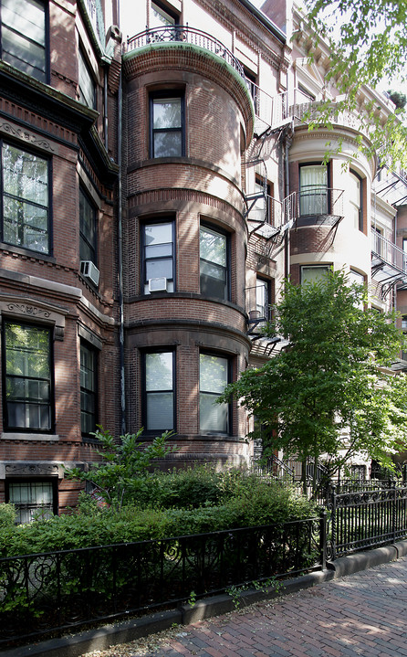 275 Marlborough St in Boston, MA - Foto de edificio